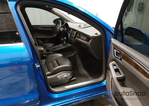 2016 Porsche Macan Turbo z USA, uszkodzony, nr VIN WP1AF2A5XGLB91832